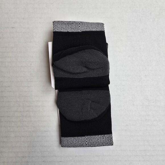 Nike Spark Running Ankle Socks Size W7.5-9/M6-7.5 Black Cushioned Dri-Fit - Picture 2 of 3